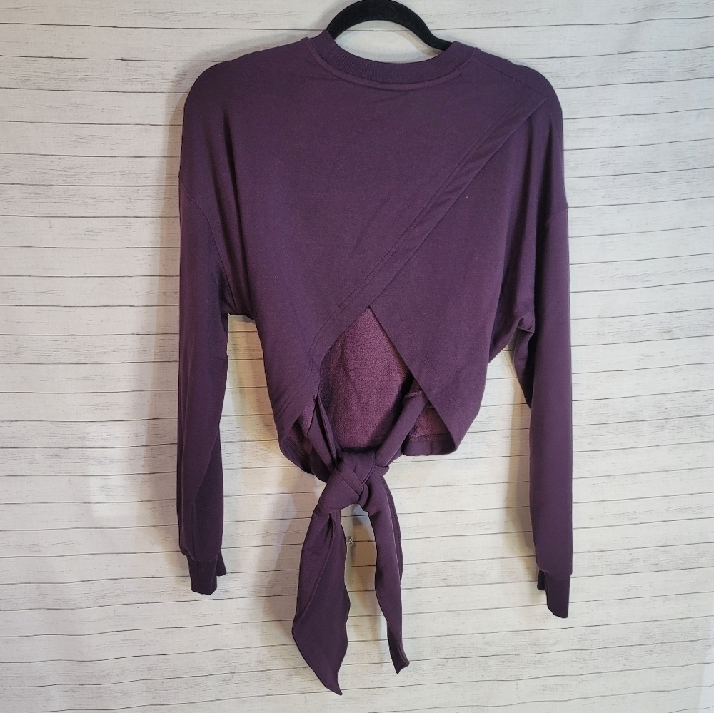 ATHLETA YOGA TIE BACK SWEATSHIRT IN AGATE PURPLE, SZ SMALL - Picture 6 of 9
